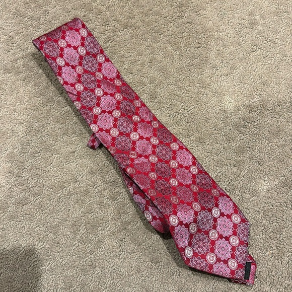 Other - MENS RED SILK TIE